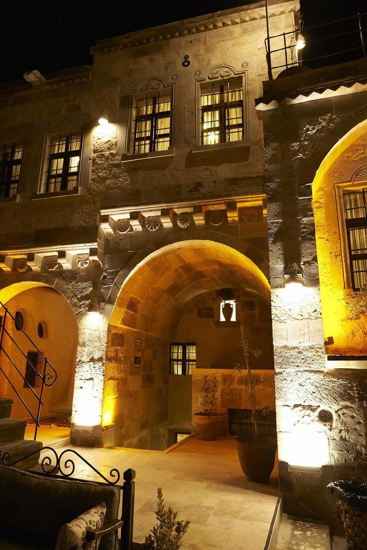 King Cave Hotel By Traveller'S Гьореме Екстериор снимка