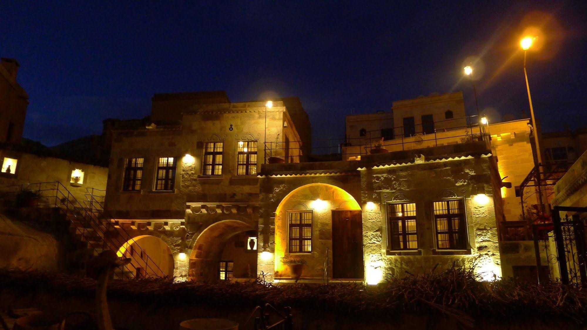King Cave Hotel By Traveller'S Гьореме Екстериор снимка